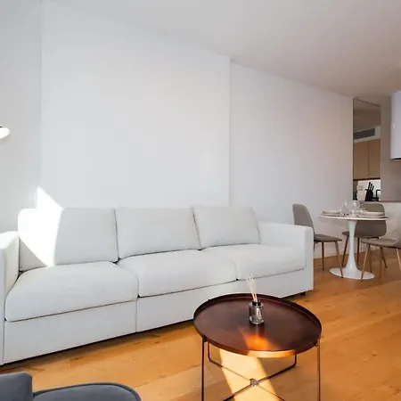 Apartmán Sky Park Tower - Free Parking & Modern Style Bratislava