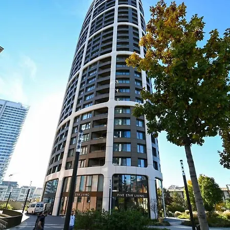 Sky Park Tower - Free Parking & Modern Style * 布拉迪斯拉发