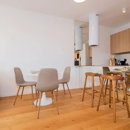 Apartmán Sky Park Tower - Free Parking & Modern Style Bratislava